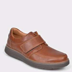 Pantofi CLARKS maro, Unabost, din piele naturala