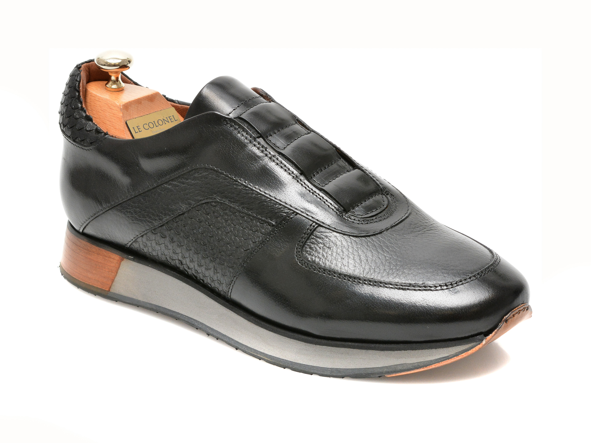 Pantofi LE COLONEL negri, 62825, din piele naturala Le Colonel imagine super redus 2022