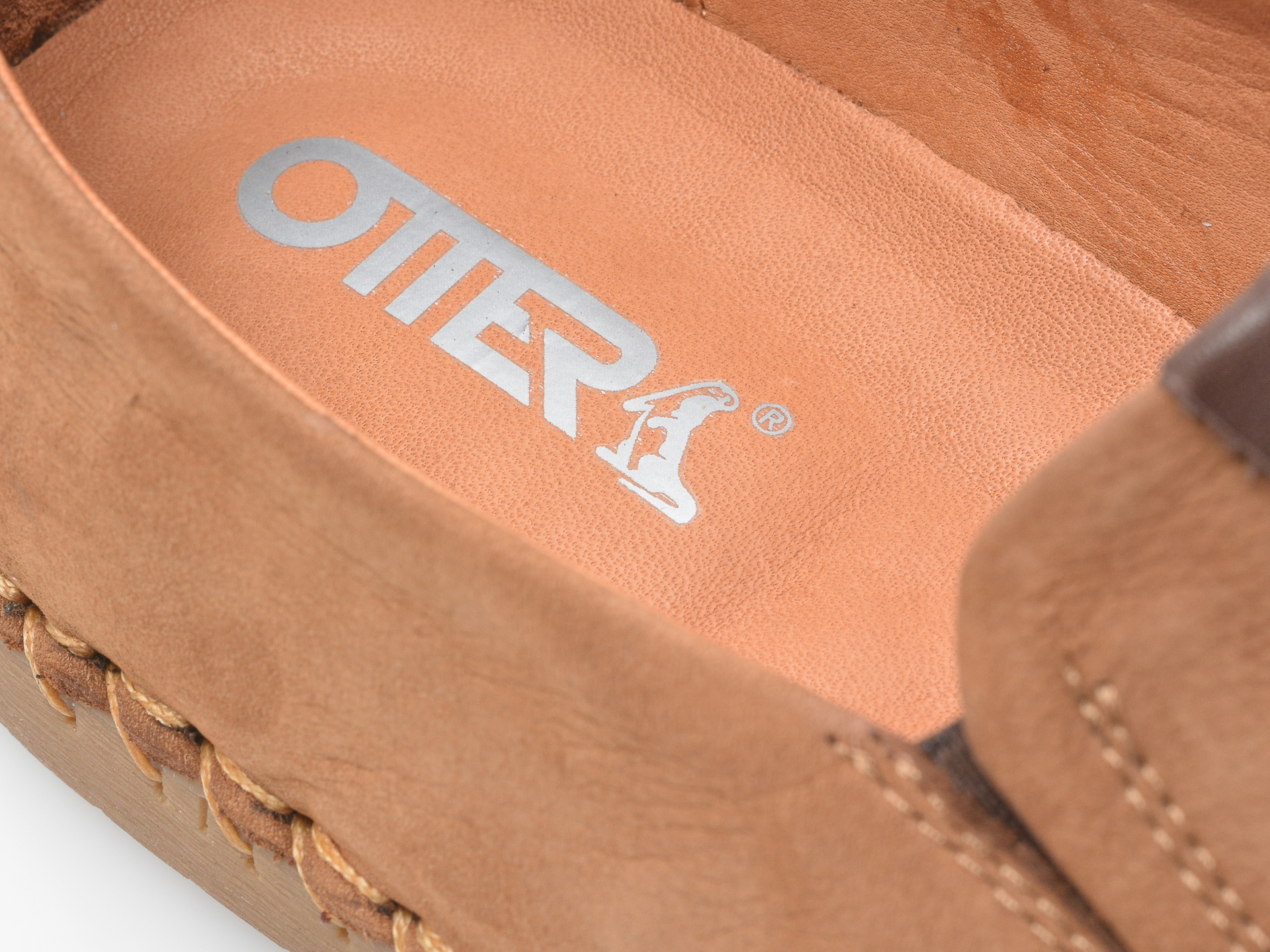 Guess Equipment Mathis Pantofi OTTER maro, 4622, din nabuc ❤ otter | Filipi.ro