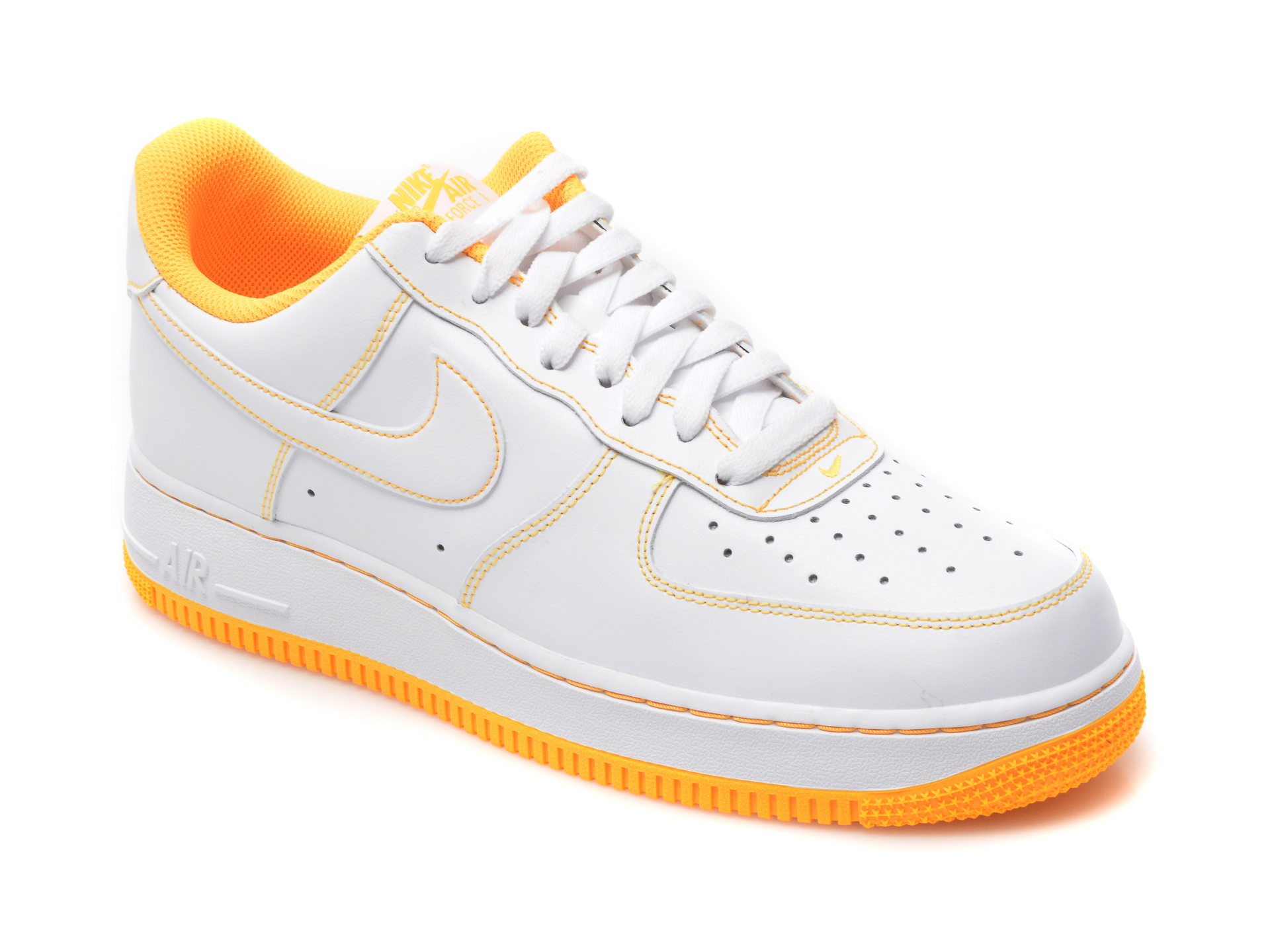 Pantofi sport NIKE albi, AIR FORCE 1 07, din piele naturala Nike Nike