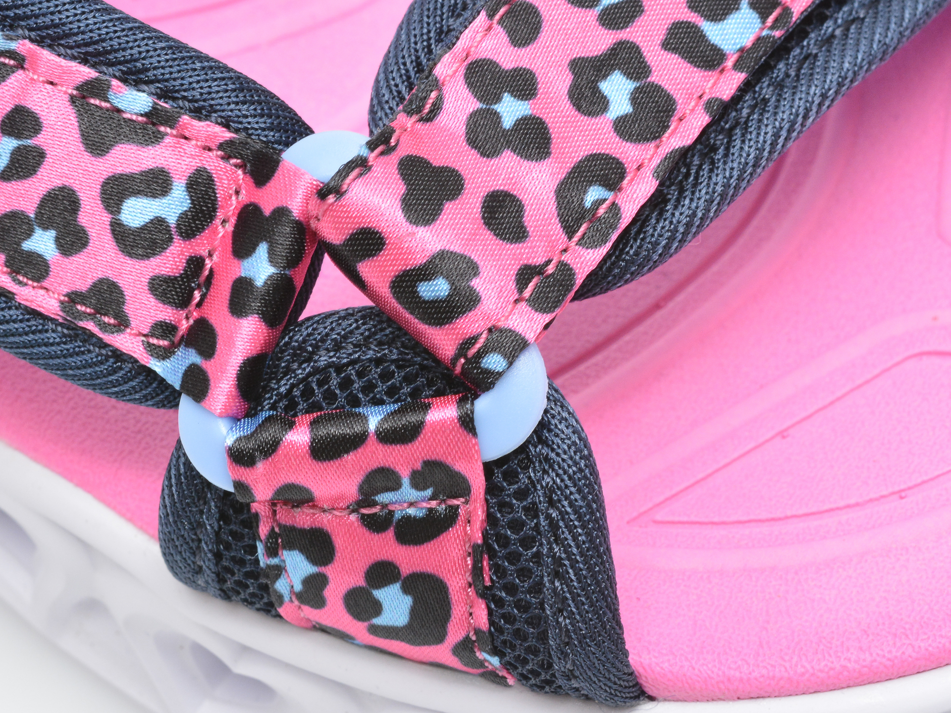 Sandale SKECHERS roz, 302090L, din material textil - 2